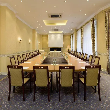 Oranien Hotel 4*
